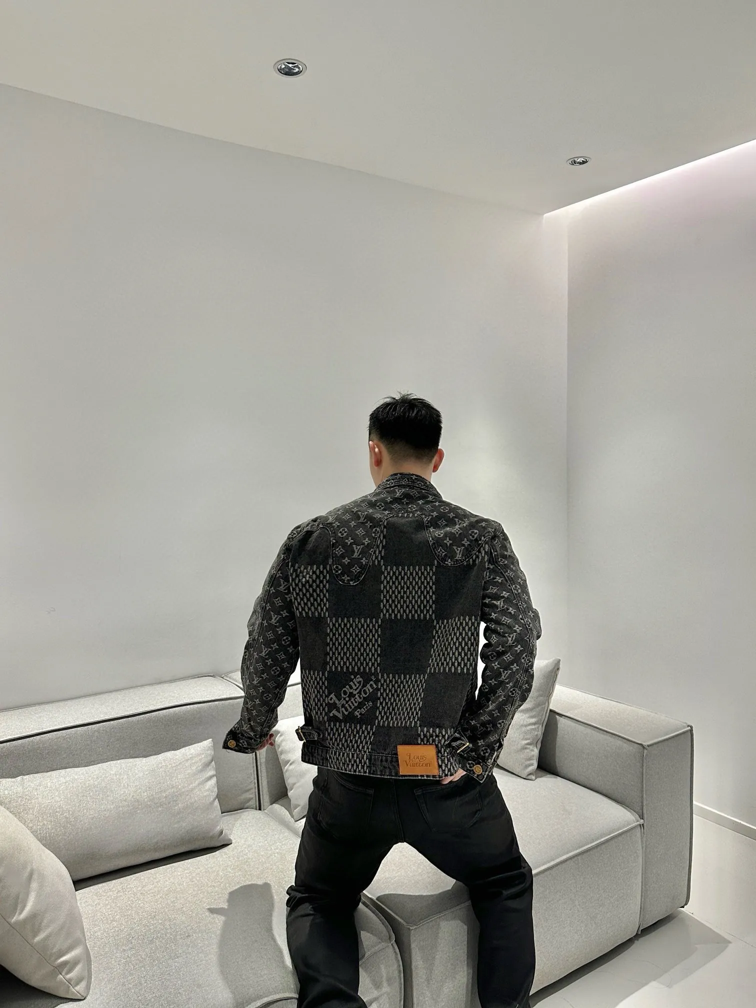 Louis Vuitton/ Classic
